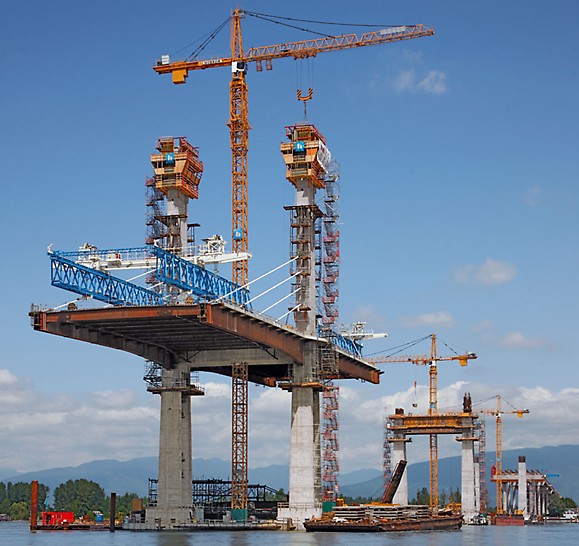Golden Ears Bridge, Vancouver, Canada - At intervals of 242 m, the four pylons steadily reached their planned heights of 86 m with help of PERI ACS self-climbing technology.