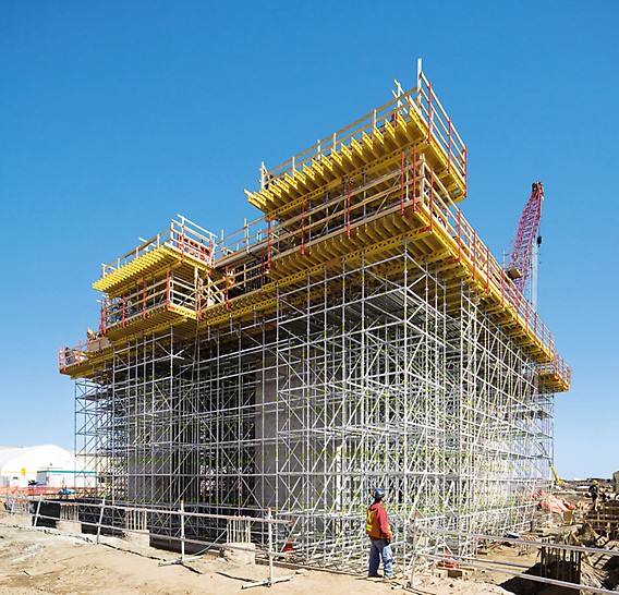 PERI UP Rosett Flex Shoring: Thanks to the modular design, the scaffold can be opimally adapted to suit all loads.

