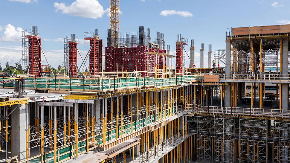 A total of 14 different, perfectly coordinated PERI system solutions are in use at the construction site of the Calgary Cancer Centre, providing support to the construction workers on site.