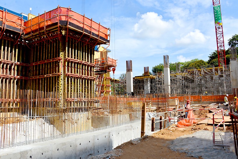 5 meters high VARIO Wall Formwork for liftcore