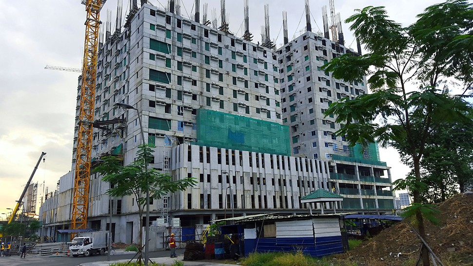 Vertis North is the city center of Quezon City. Uniquely located and masterfully planned, Vertis North unifies the city’s resources in an engine of dynamic growth. 