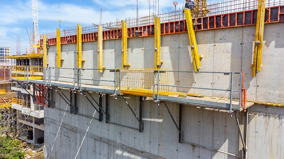 U cilju realizacije različitih elemenata betonske konstrukcije kao što su npr. spoljašnji AB zidovi, korišćene su FB 180 i CB 240 radne platforme.