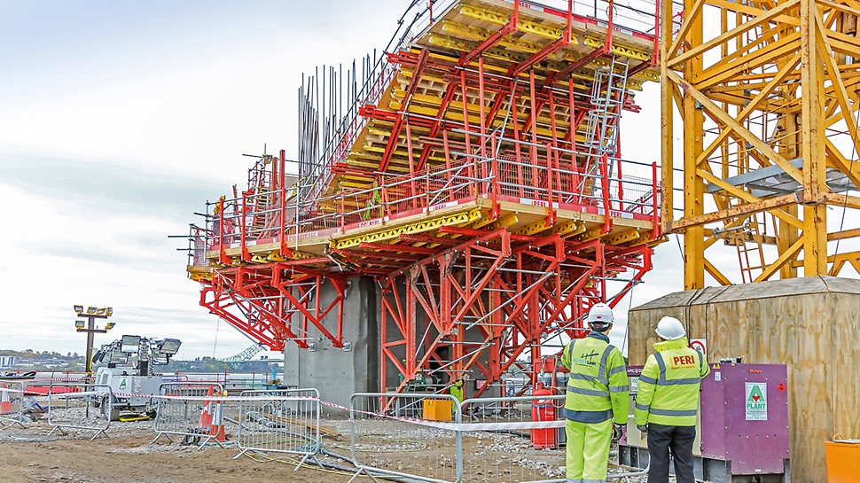 Landmark Mersey Gateway on form with help from PERI