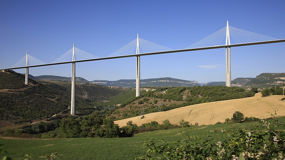 Viaduc de Millau, France - The cable-stayed bridge carries the carriageway at a height of up to 245 m across the valley. The tops of the steel pylons reach heights of 345 m.