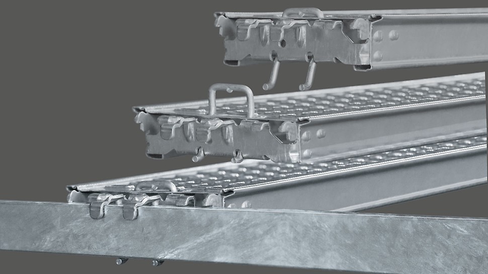 Las plataformas se montan directamente sobre los largueros y se mantienen en posición sin levantarse, sin necesidad de más piezas.