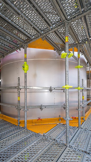 Budowa nowej fabryki witaminy A w BASF w Ludwigshafen, Niemcy