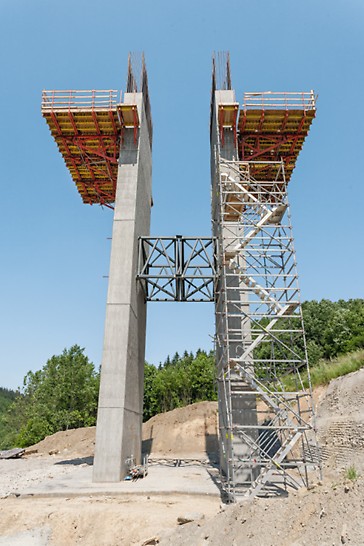 Most Markov, Slovensko: Přístup k zárodkům umožnila schodišťová věž ze systému PERI UP.