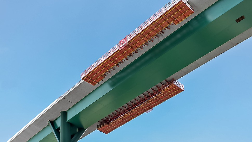 Konstruksjon av Ruhrtal-broen, Bermecke, Tyskland | VARIOKIT VGB akselererer støpingen av kantdragerene