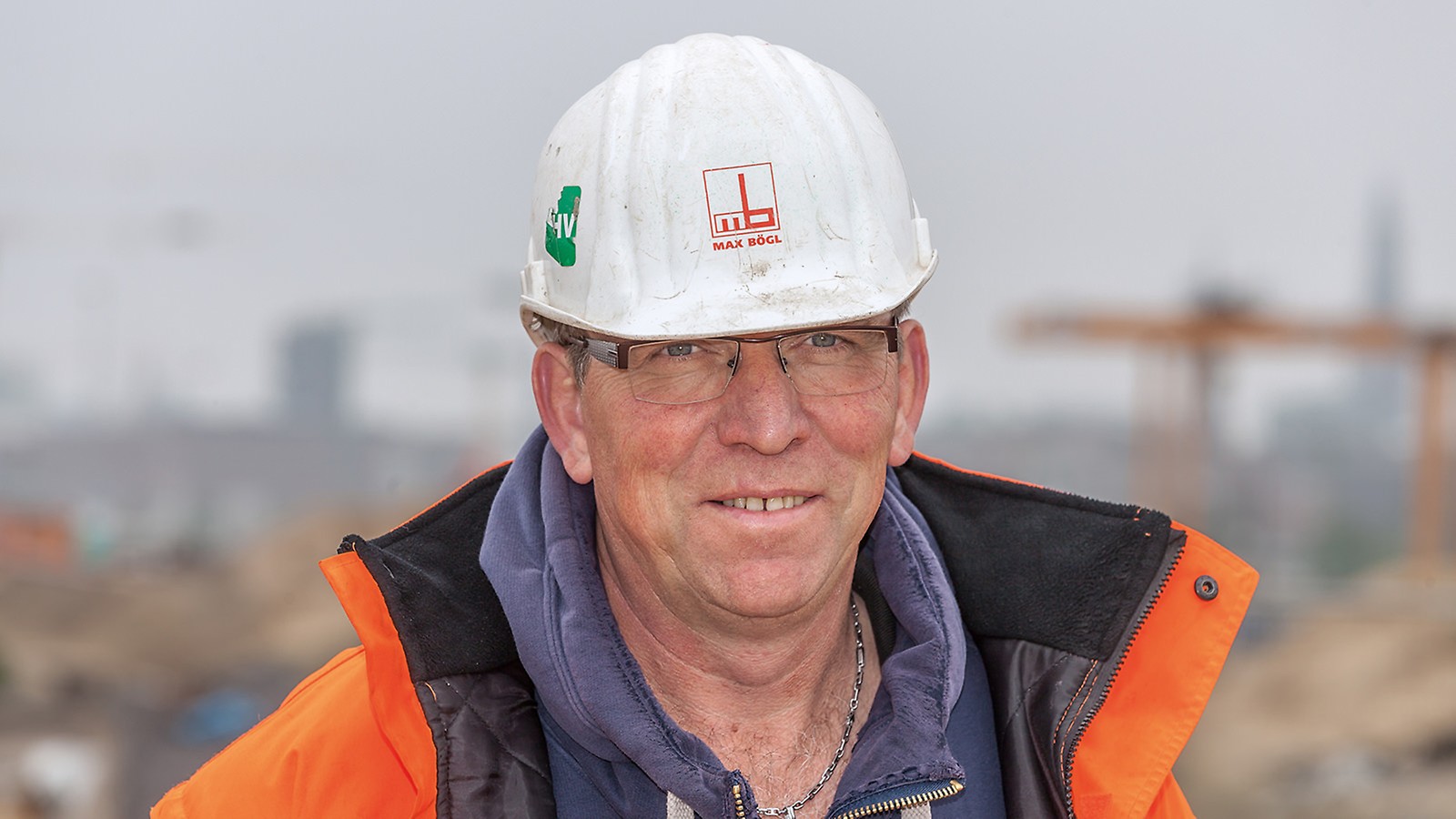 Portrait of Norbert Klopf, foreman at Max Bögl, Ing.-Bau Hamburg