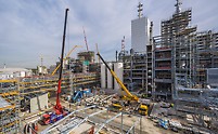 The large-scale industrial project in Ludwigshafen places high demands on the project management and, in particular, the scaffolding construction itself.