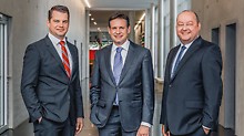 Die Gruppengeschäftsführung der PERI GmbH: Dr. Fabian Kracht (Geschäftsführer Finanzen und Organisation), Alexander Schwörer (Geschäftsführer Marketing und Vertrieb) und Leonhard Braig (Geschäftsführer Produkt und Technik).