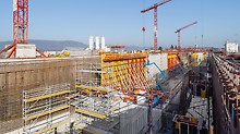 Formwork, scaffolding, engineering: PERI supported site operations with a project-specific formwork and scaffolding concept.