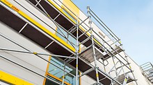Through the integrated scaffold nodes on the PERI UP Easy Frame, ledgers, supports and console brackets can be directly connected. This makes it possible, e.g., to also easily mount external flights of stairs; these provide convenient and safe access to all areas.