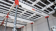 Early striking with the drophead system reduced on-site material requirements of the SKYDECK Slab Formwork. The simple, systematic assembly sequence and the low number of slab props allowed fast forming operations and also saved valuable time.