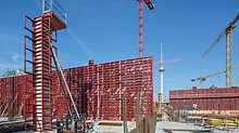 Stadtschloss Humboldt Forum, Berlin: Das MAXIMO Wandschalungssystem und die QUATTRO Säulenschalung ermöglichten die rasche und sichere Herstellung der vertikalen Stahlbetonbauteile.