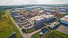 Ende September 2015 wird die hochmoderne Produktionsstätte für VT20 Träger in Noginsk, Russland, in Betrieb genommen und sorgt damit für eine weitere Steigerung der Produktionskapazität.