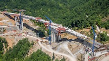 On the first section through the mountainous region of western Northern Macedonia, the new motorway crosses a total of 14 viaducts. On a length of approx. 10 km, around 4,000,000 m³ of earth had to be excavated and a total of 150,000 t of concrete and 15,000 t of reinforcement were subsequently processed.