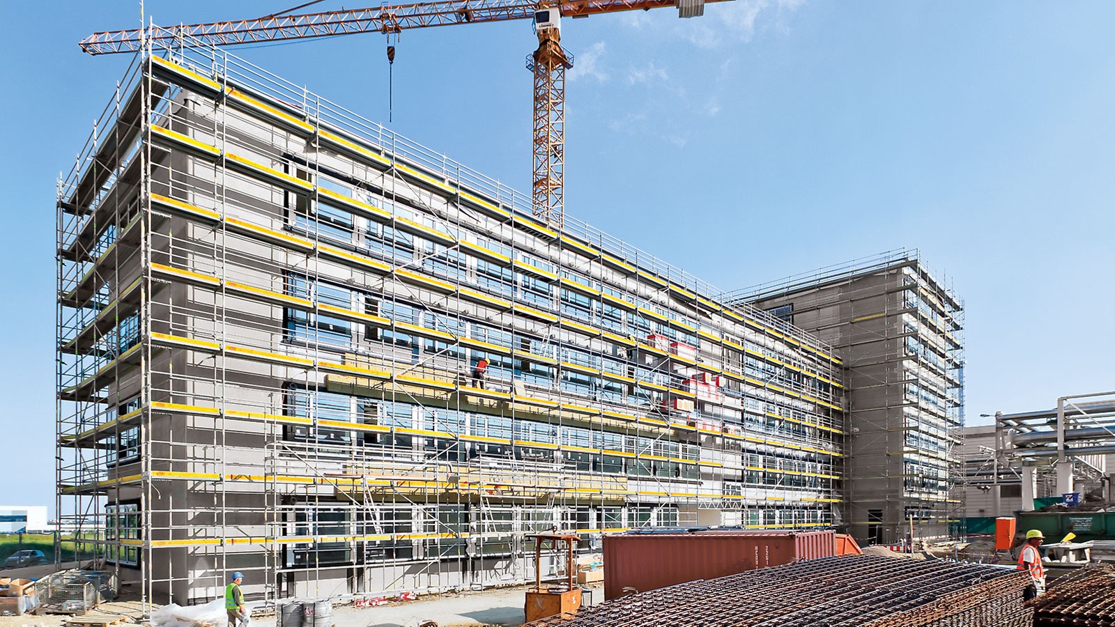 PERI UP Frame Working Scaffold T72,T104: Application example: job site in Ingolstadt, Germany.
