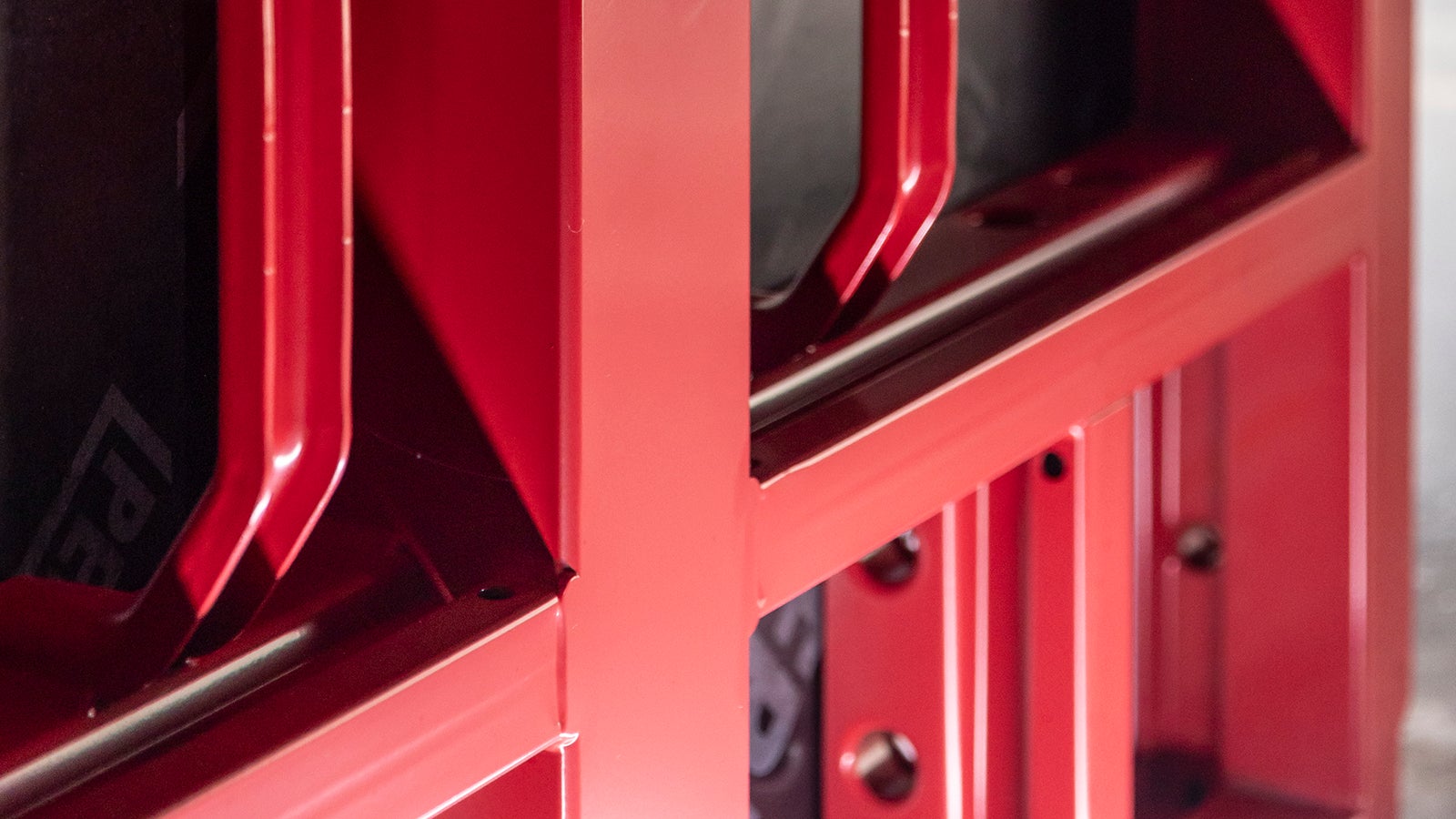 The new bone strut makes the process of attaching new accessories and the PERI UP Scaffolding Kit, and using existing attachments, more flexible.