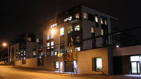 Paikallavaletuissa seinissä käytettiin DOMINO- sekä TRIO-järjestelmämuottia.