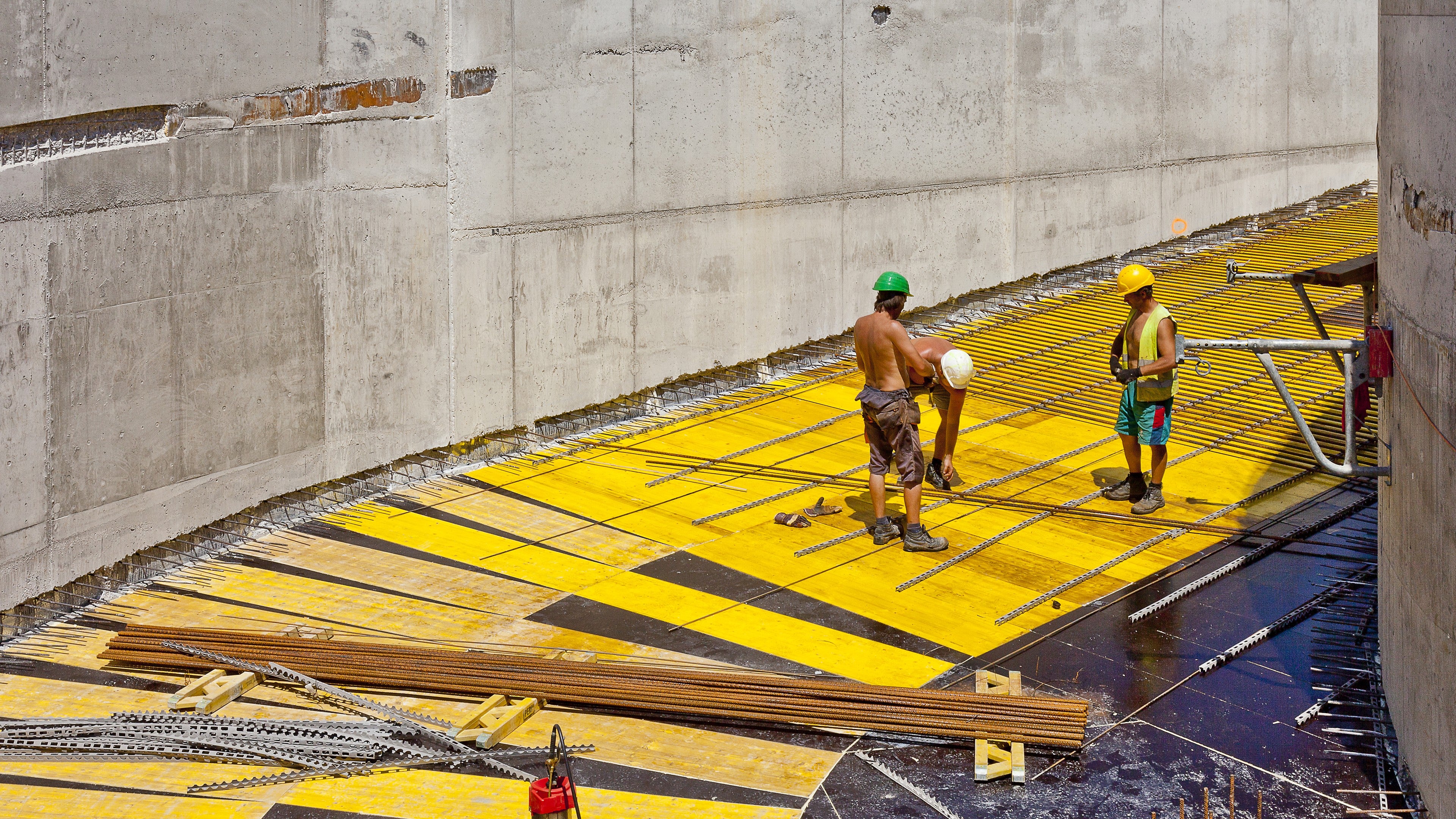 Oblúkové steny rámp predstavovali náročnú výzvu.