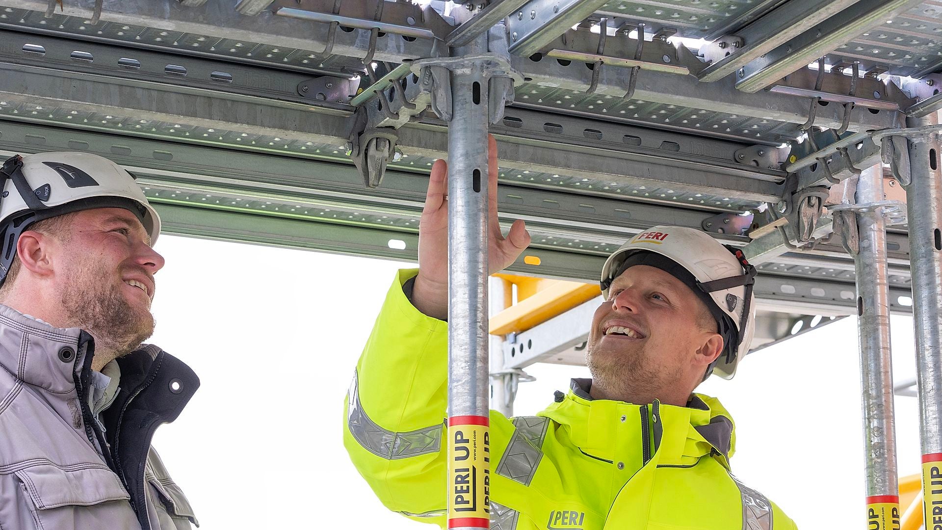 Ihr Hochbau-Experte findet mit Ihnen die passende PERI UP Gerüstlösung für Arbeiten am Rohbau und an der Fassade. <br/><br/>Kontaktieren Sie Ihren PERI Fachberater für ein persönliches Angebot.<br/>