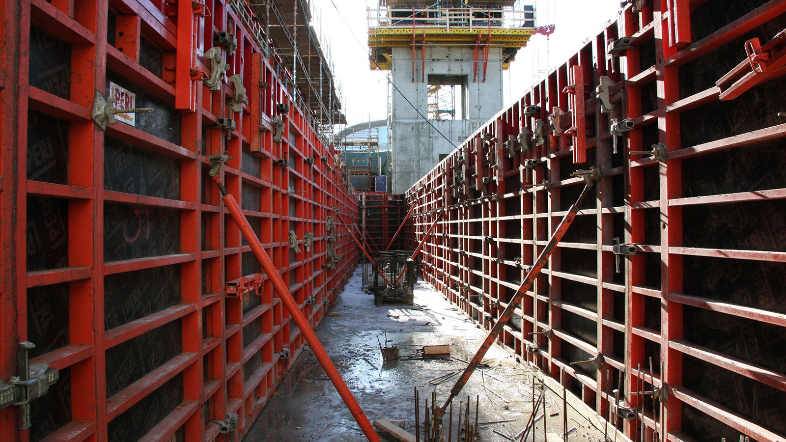 Musiikkitalossa käytettiin sekä TRIO- että MAXIMO-järjestelmämuottia. Nykyään valikoimassamme Suomessa on en'ää moderni MAXIMO.