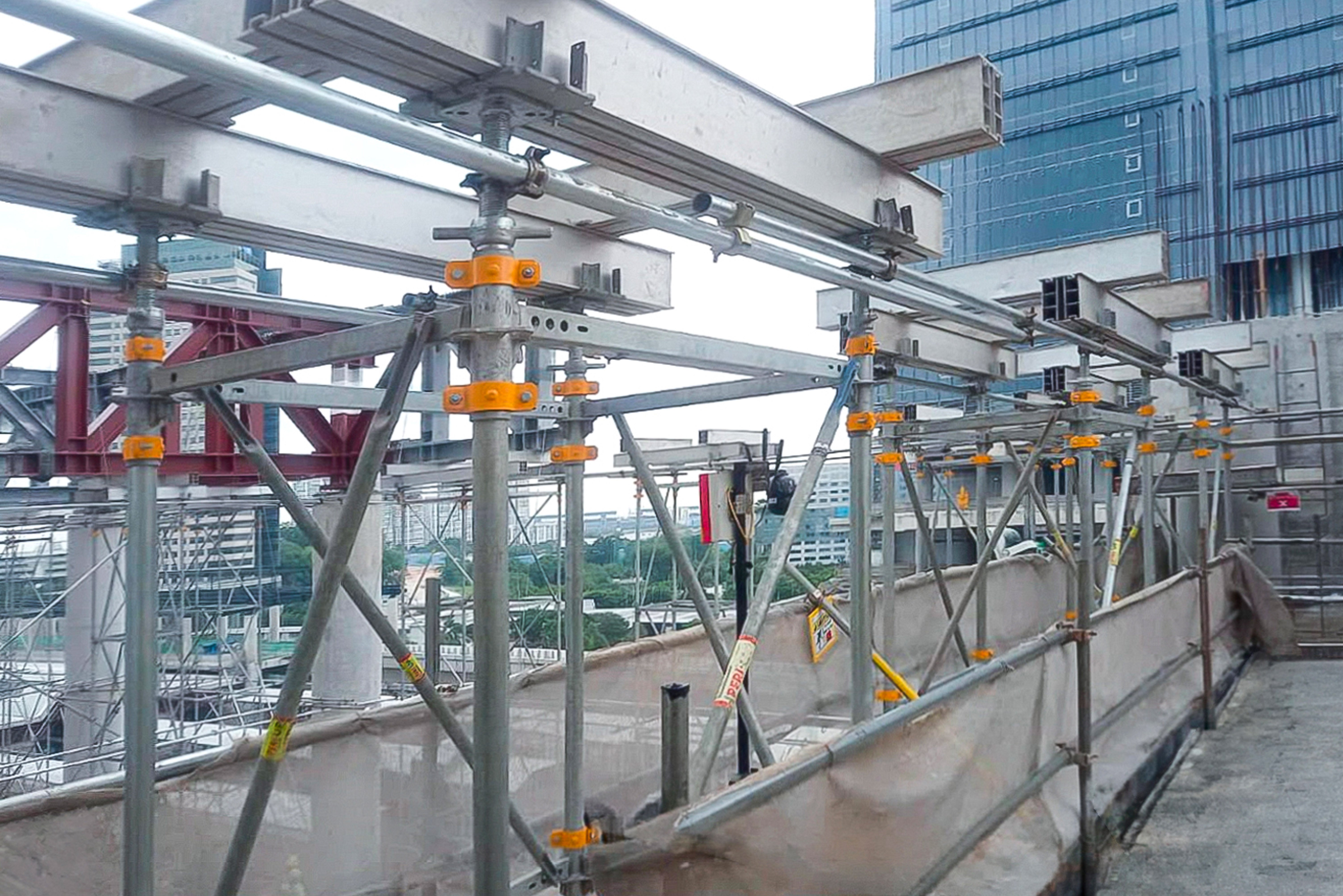 Truss support with PERI UP MD (PS100 Shoring