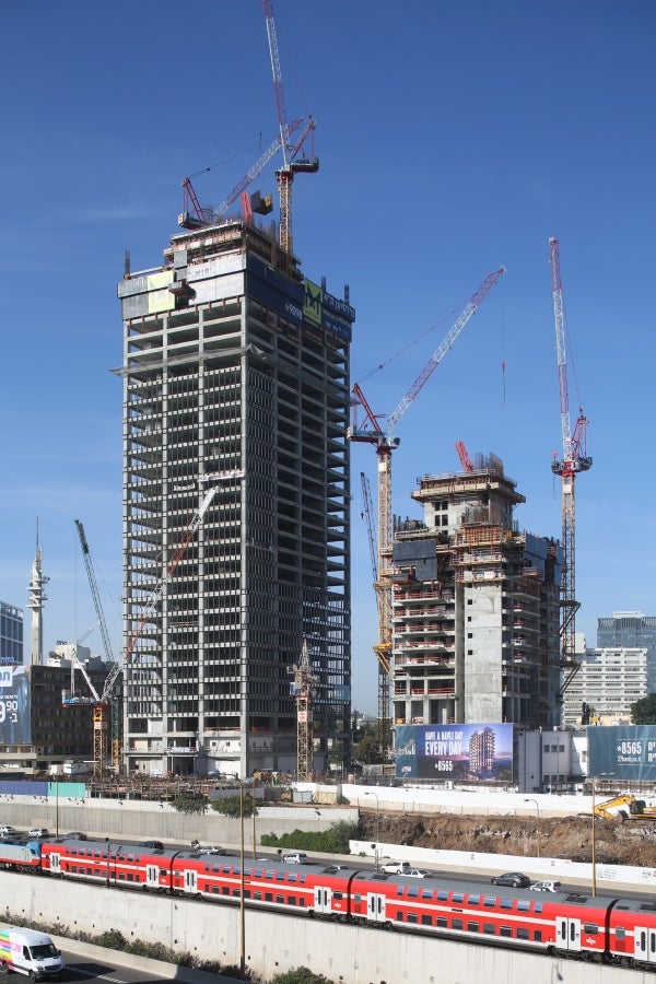 מתחם עסקים בלב תל אביב המשתרע על פני שטח של כ-230,000 מ"ר ומשלב מגדל יוקרה למגורים, מגדל עסקים