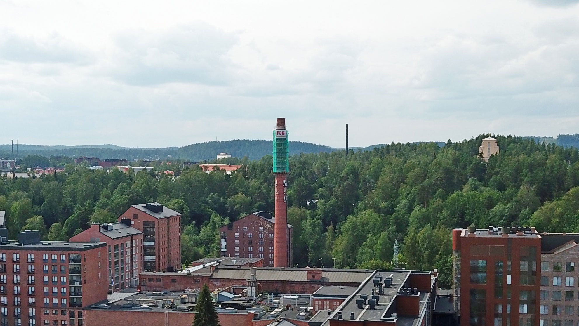 Kankaan entisen paperitehtaan piippu on tunnettu maamerkki Jyväskylässä.