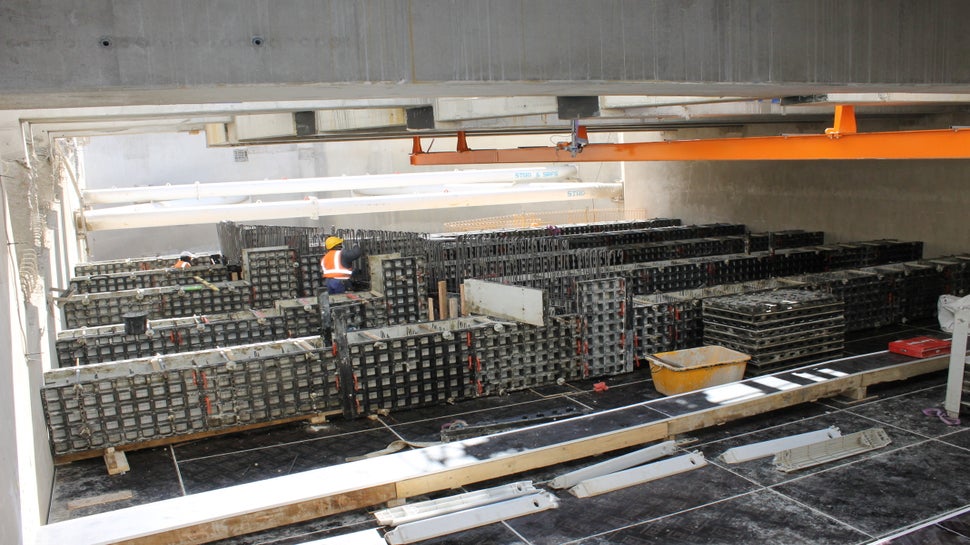 Coffrage des poutres avec les panneaux DUO sur plancher réalisé en SKYMAX - 1<br/>