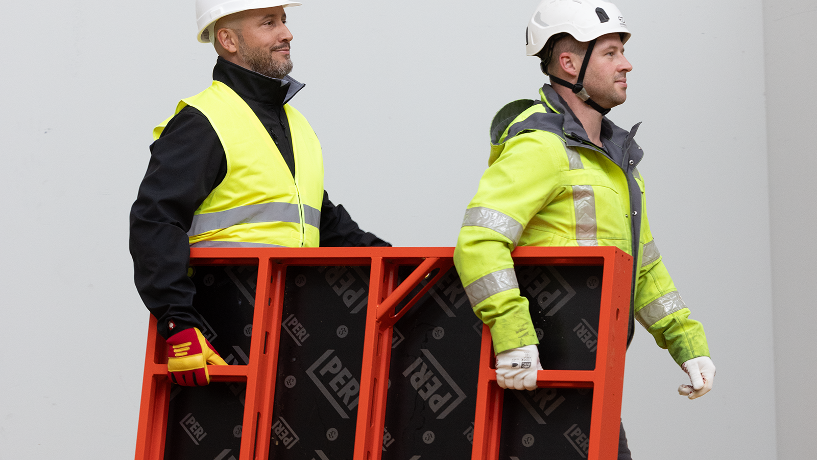 LEVO is an imperial-sized wall formwork with low weight of 6,68 lbs/sqf.<br/>