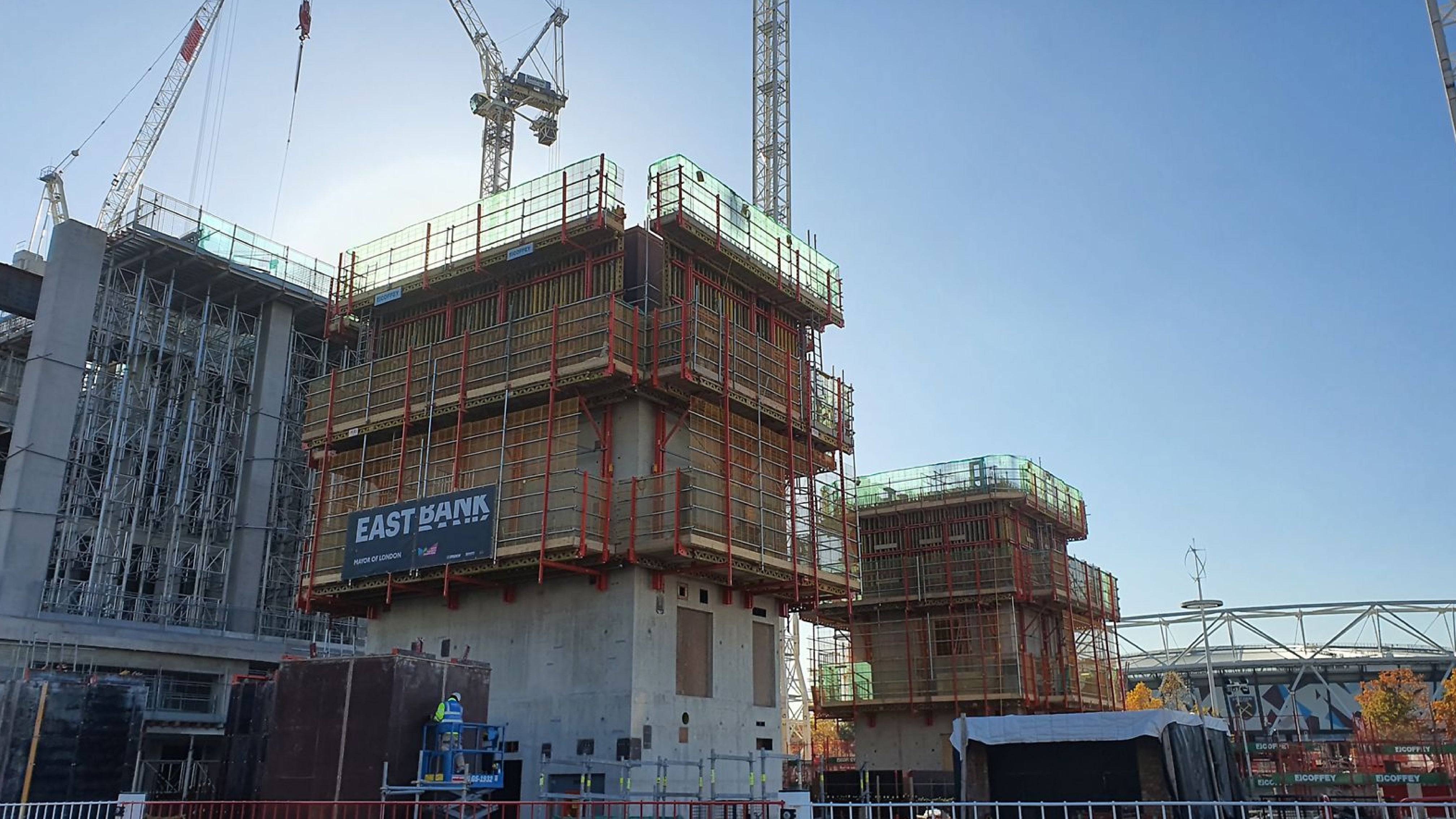 Architectural formwork accommodates steelwork.