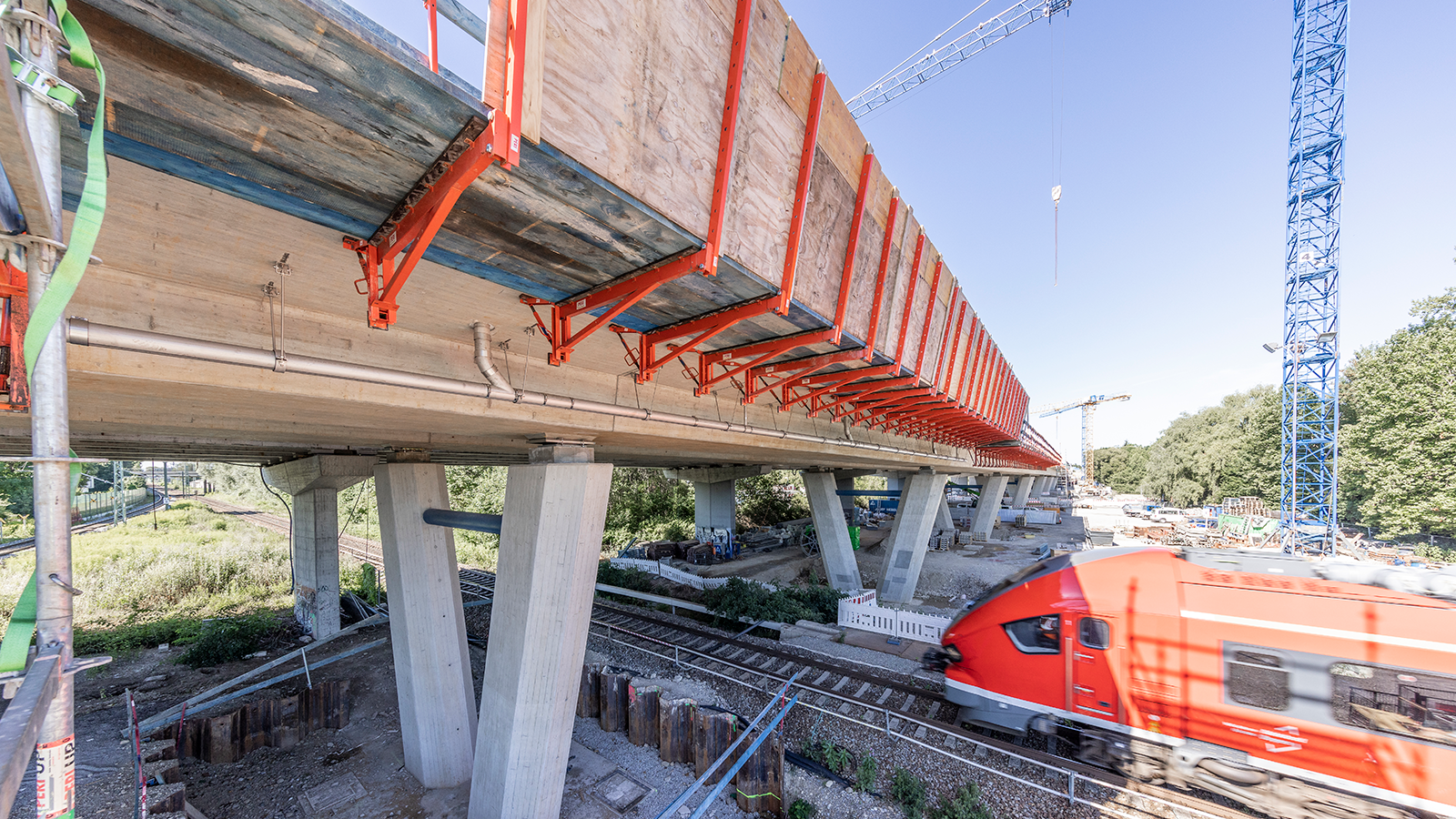 High level of protection for the on-going flow of traffic below due to the penetration-free surface