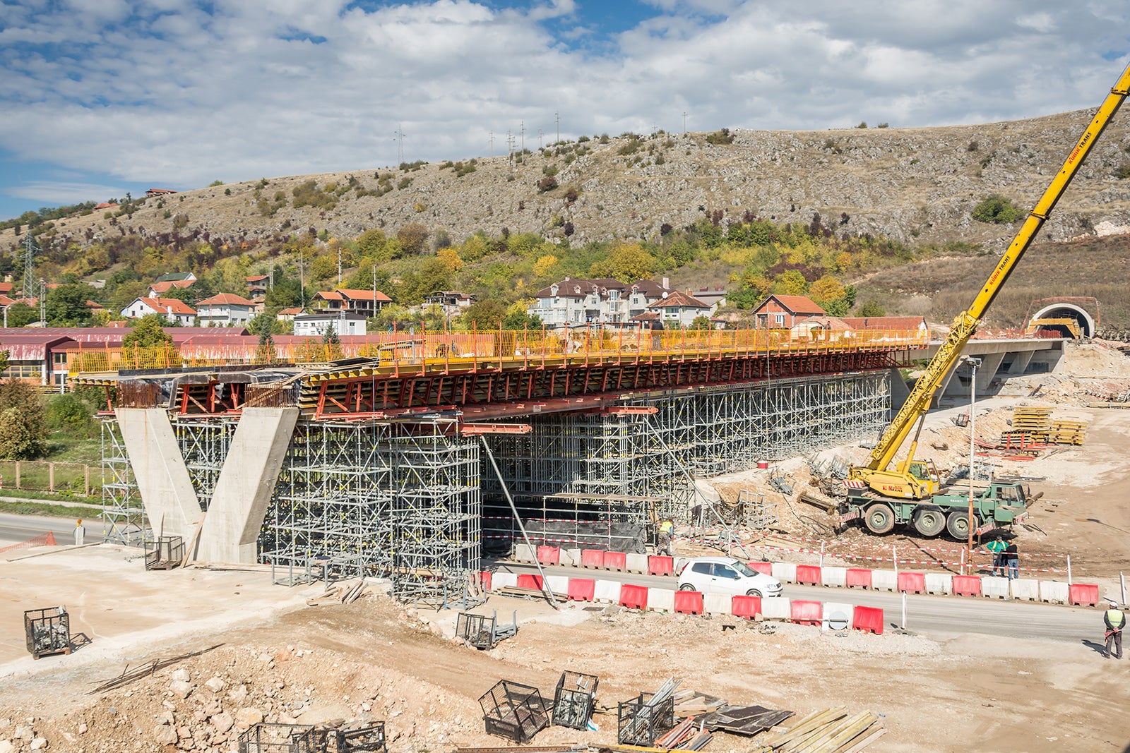 Realizacija nadvožnjaka, bez obustavljanja saobraćaja.
