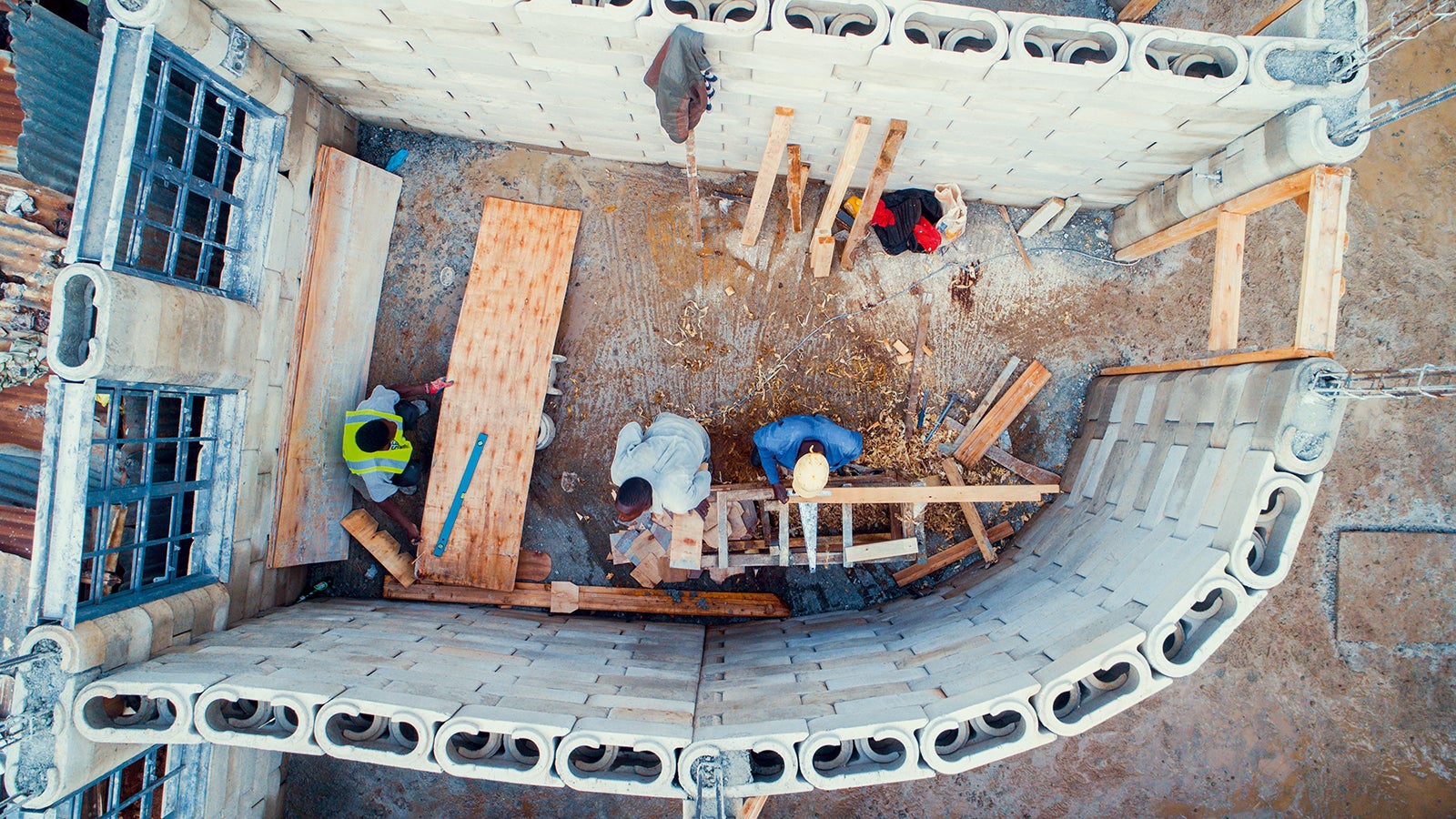 The buildings constructed with TwistBlocks are made of concrete and are therefore fireproof. This is particularly valuable in densely populated areas.