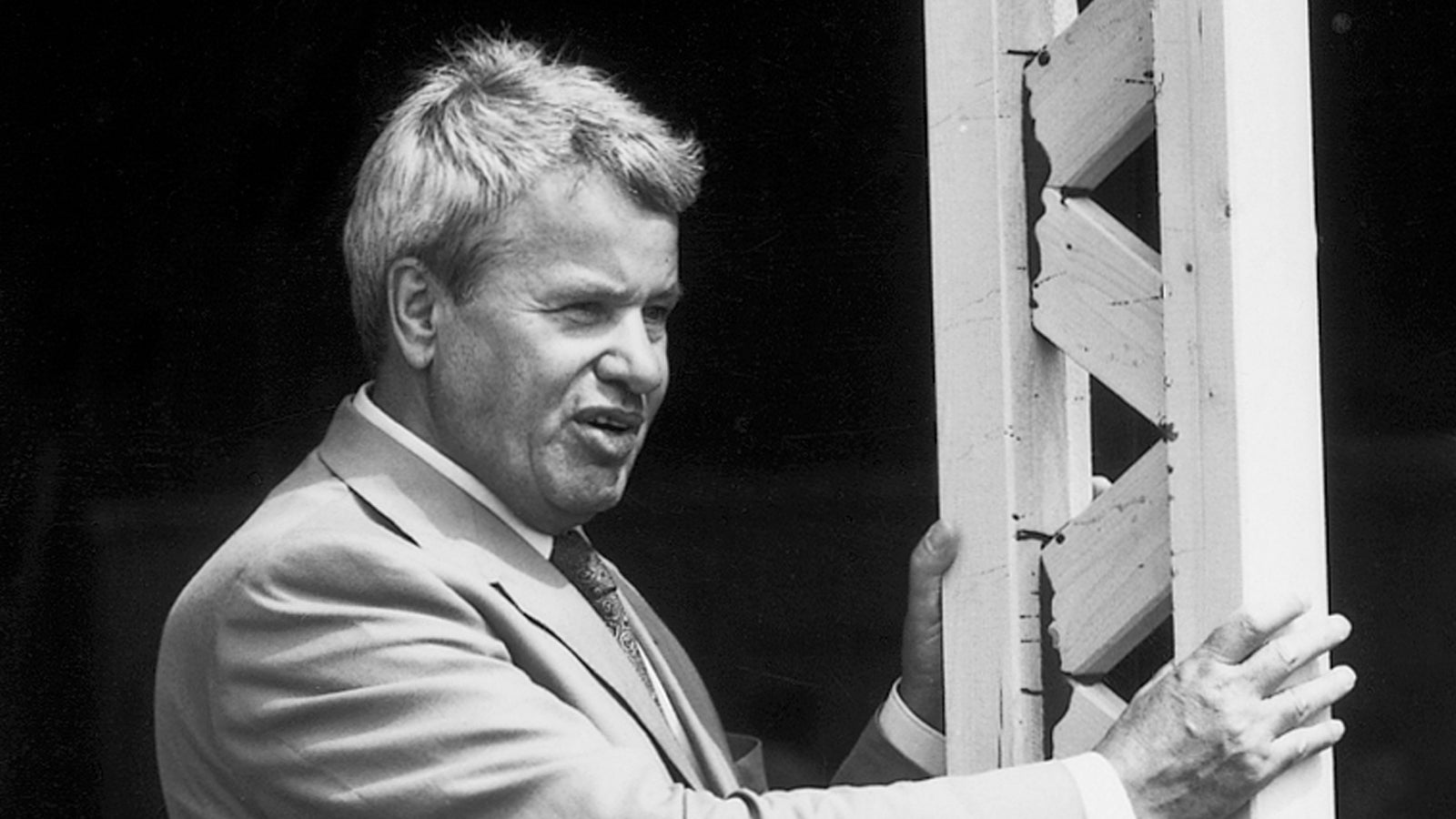 Join us on an impressive journey through the eventful and interesting history of PERI. Advanced formwork and scaffolding products as well as fascinating buildings characterize the business development of the company.