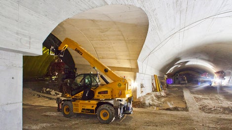 派利模板方案确保了隧道与通道结构都能达到清水混凝土要求。<br/>