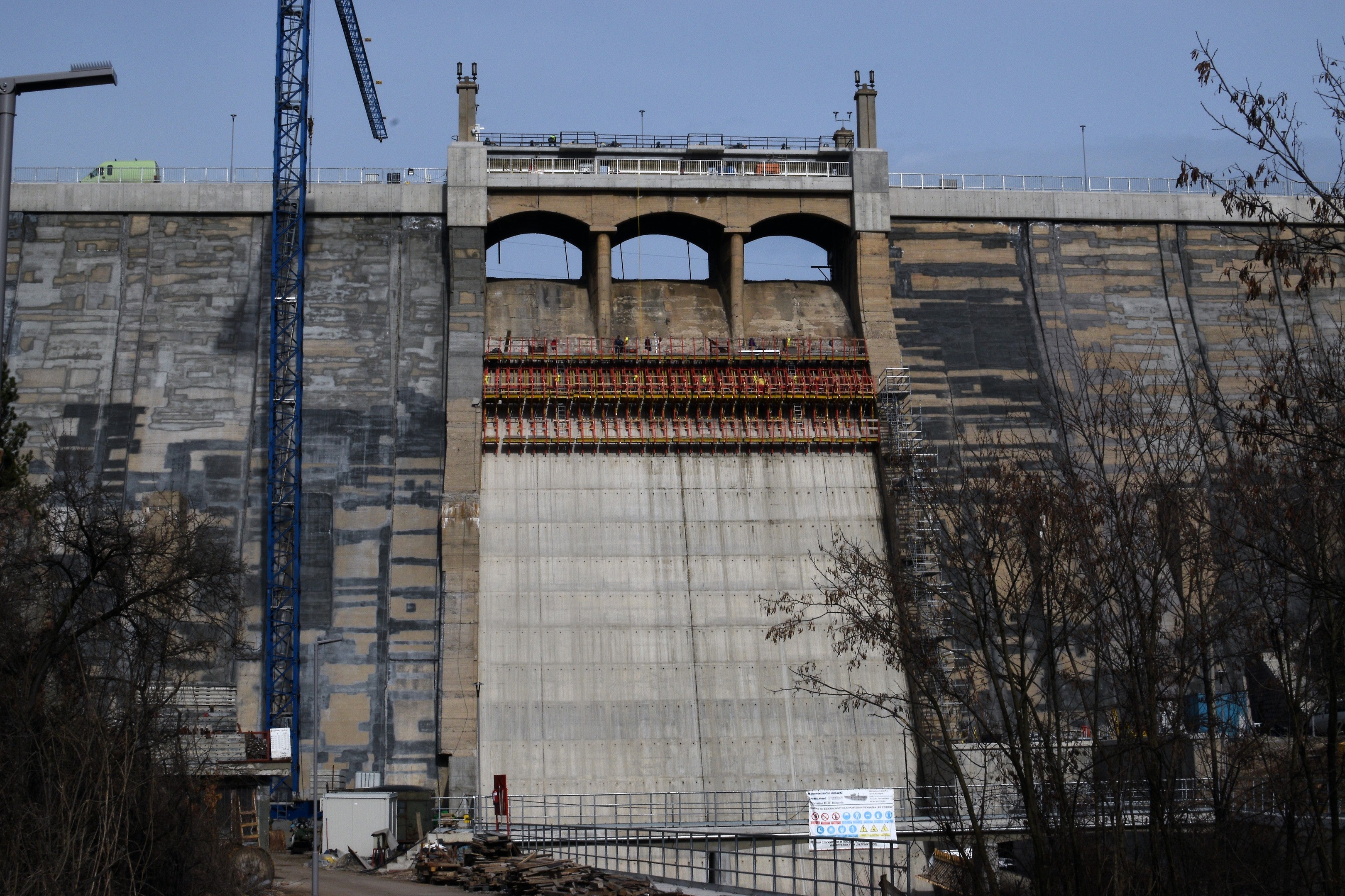 Реконструкция на яз. Студена, област Перник