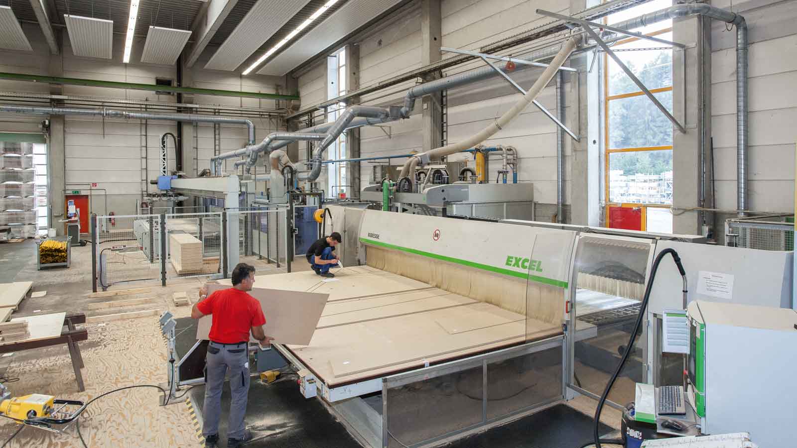 使用PERI CAD设计3D异型模板，目的是提供CNC所需要的数据与模板组装图纸。