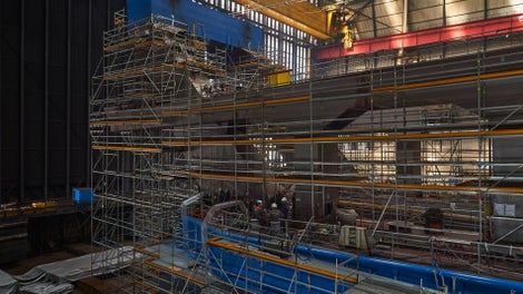 Het PERI UP Flex steigersysteem in combinatie met PERI Integrated Scaffolding Program (ISP) bieden maximale flexibiliteit en beheersbaarheid in alle steigeroplossingen op de scheepswerf van Royal IHC. 