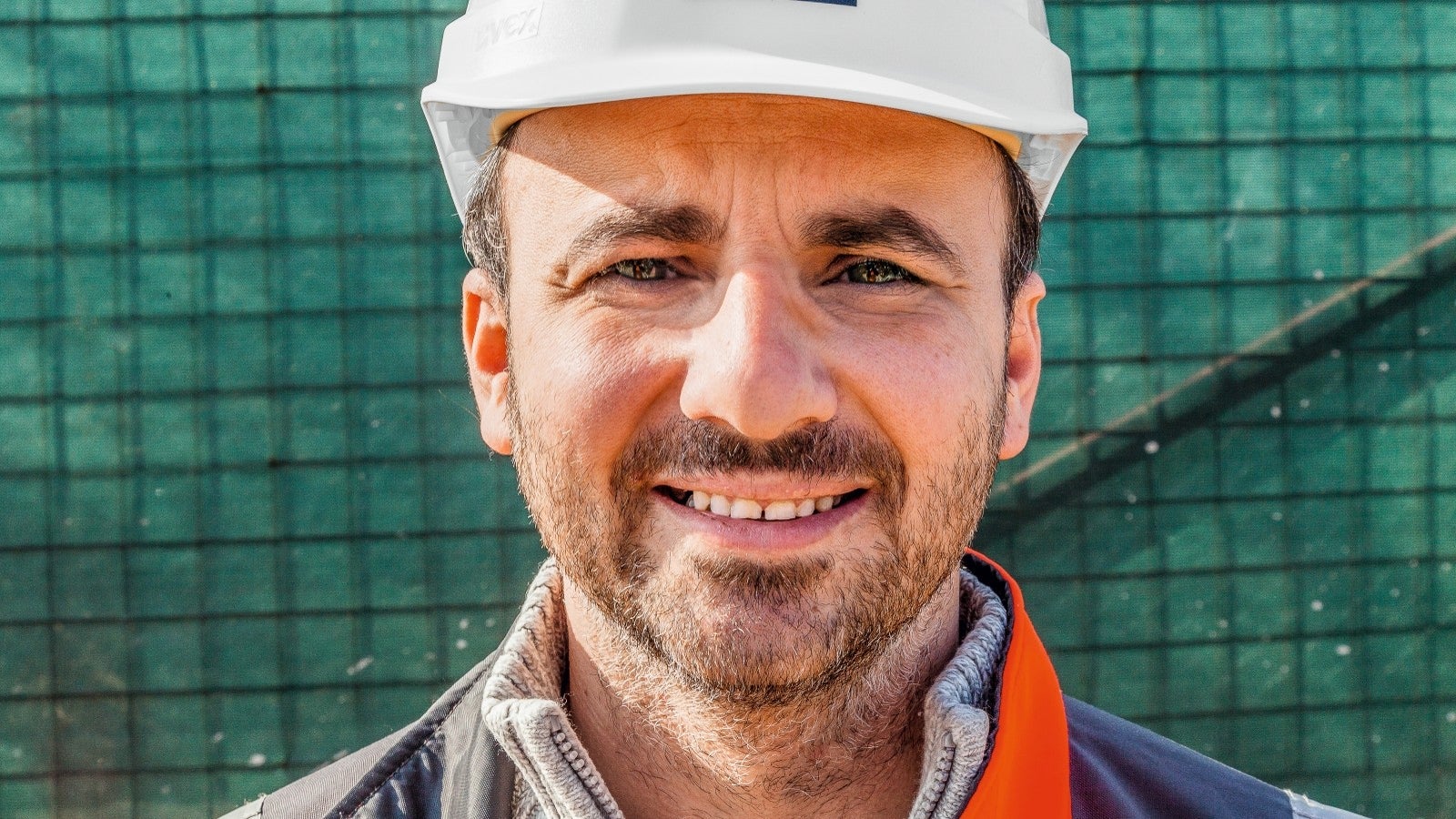 S firmou PERI sa dobre spolupracuje, ich progresívny prístup a rýchle riešenie problémov napomáha k včasnému dokončeniu diela.