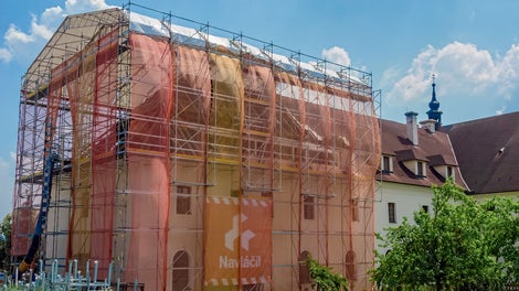 Rekonstrukce střechy kláštera, Uherský Brod