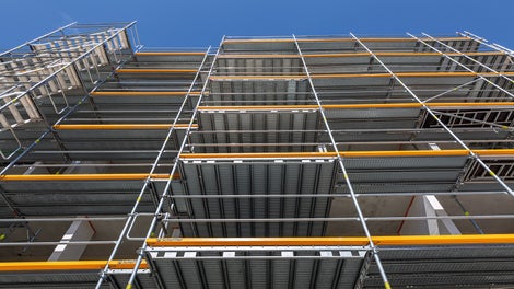 Ширина настилов составляет 25 и 33 см