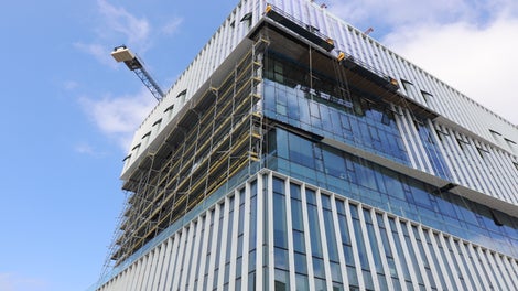 Фасадна система скеле PERI UP Easy за бърза и лесна работа