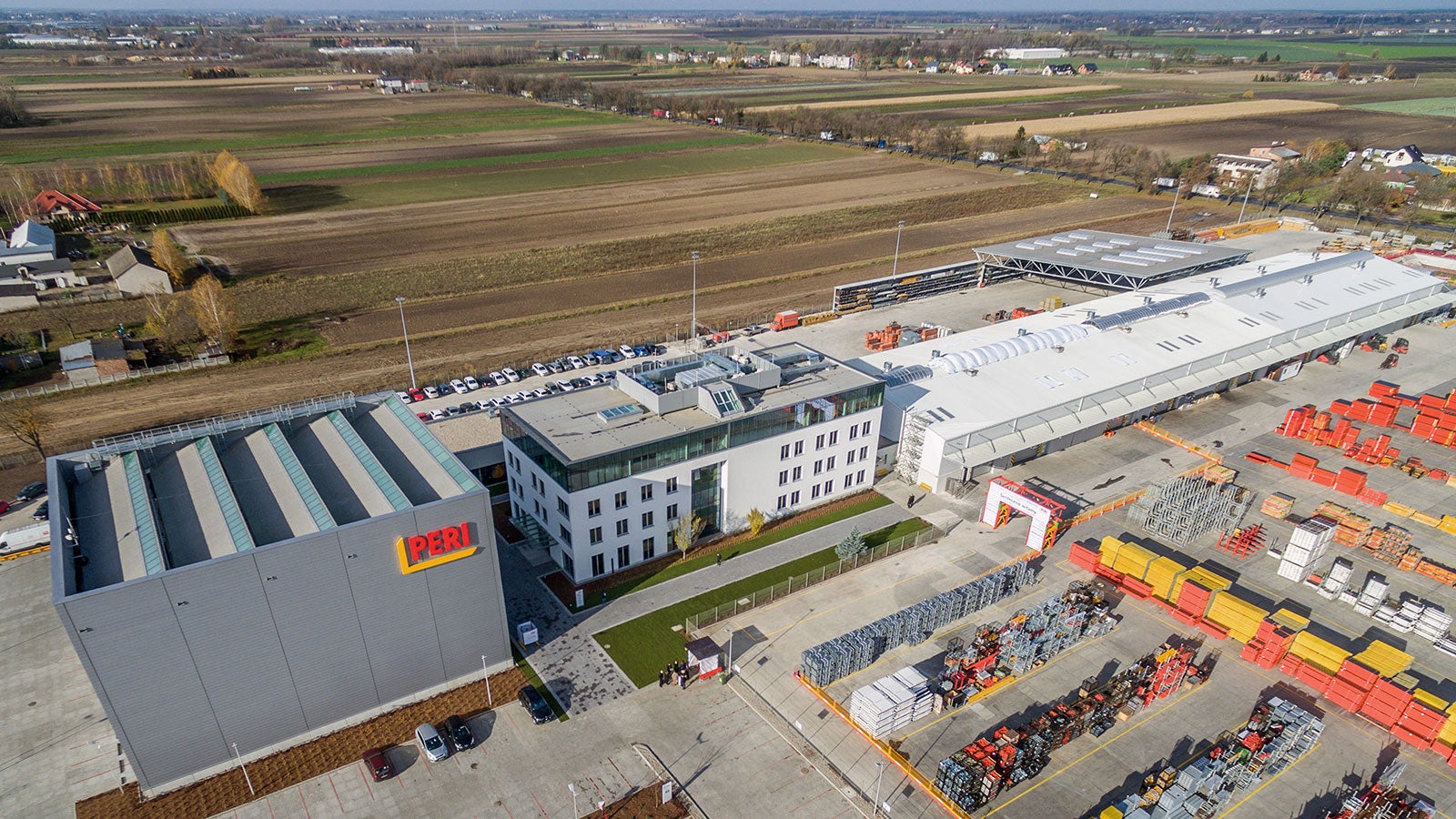 Centrum Logistyczne i Szkoleniowe PERI w Płochocinie po modernizacji w 2016 r. (zdjęcie dzięki uprzejmości wydawnictwa Builder)