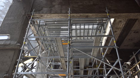 Голяма свобода при моделирането на скелето благодарение на разнообразието в размерите на хоризонталните елементи със стъпка 25 cm и 50 cm