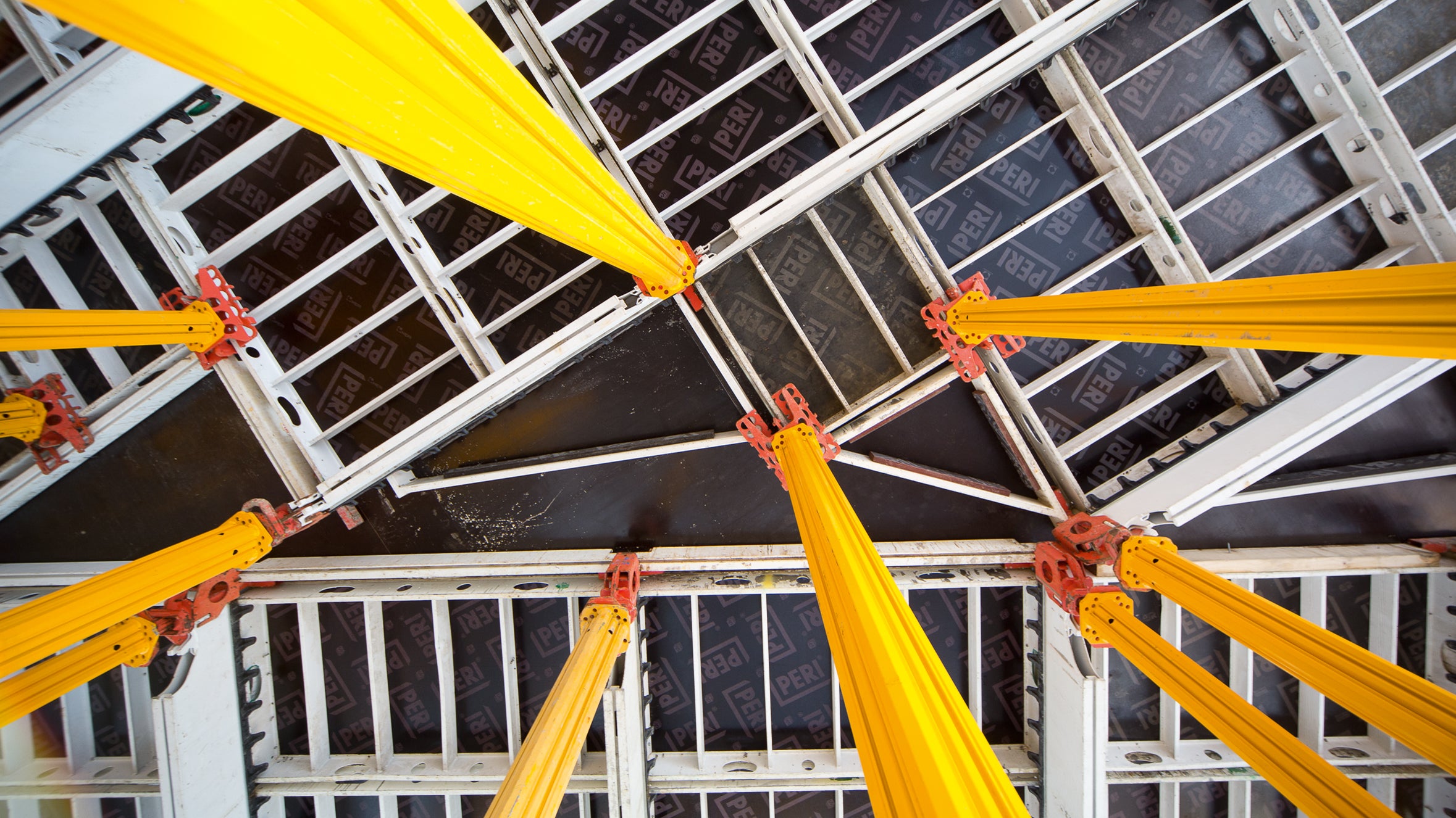 SDU Kolding - SKYDECK understøttet med MULTIPROPPER