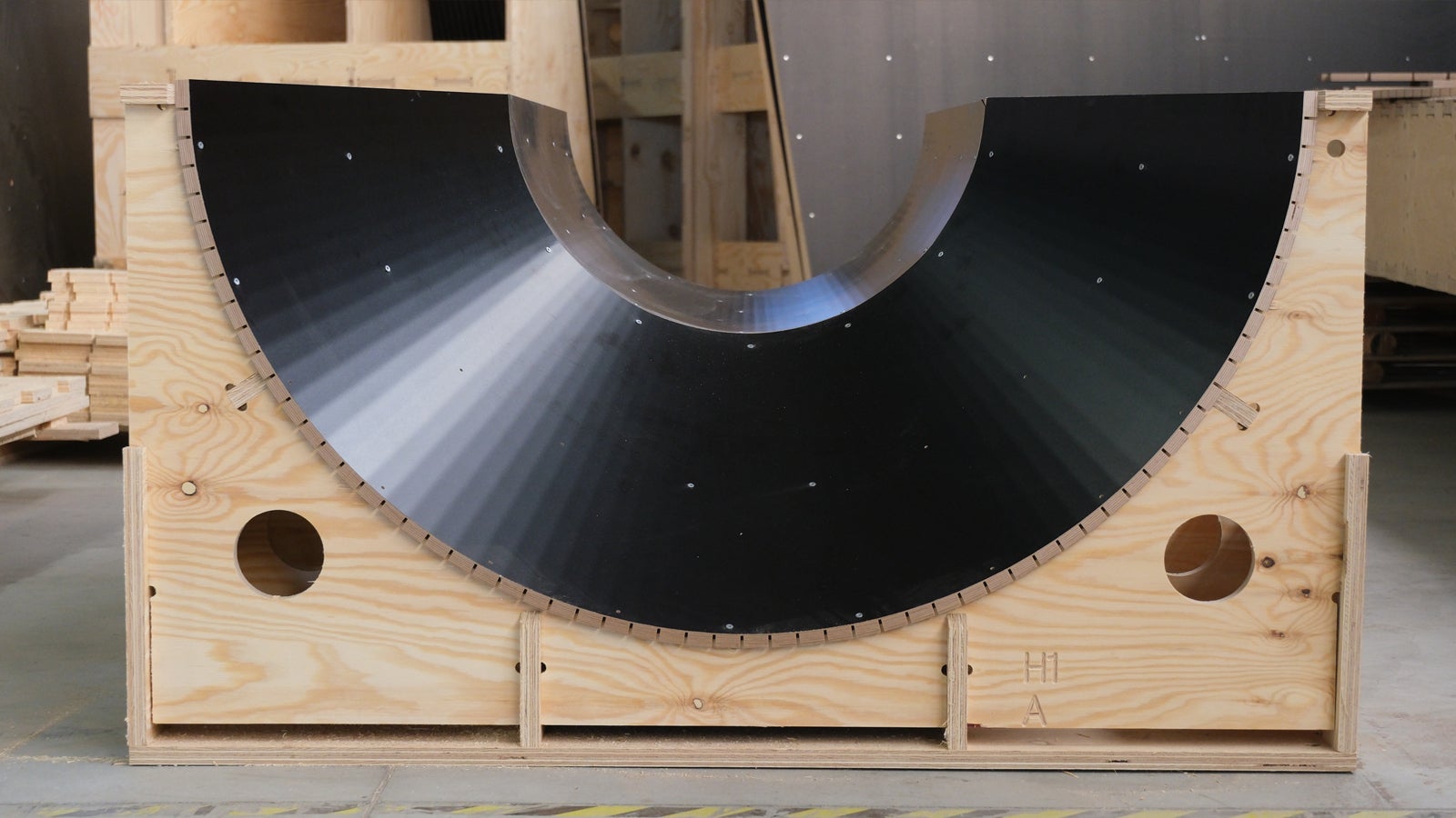 Dankzij de machine kunnen we nog veel sneller complexe en ronde vormen produceren.