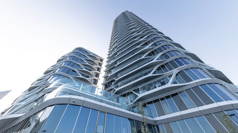 Med en imponerende højde på 142 meter skiller det århusianske vartegn sig ud, og navnet &#039;Fyrtårnet&#039; er heller ikke uden grund.